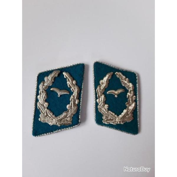 PAIRE DE PATTES DE COL D'OFFICIER SUPERIEUR DES FORCES AERIENNES  DE LA NVA