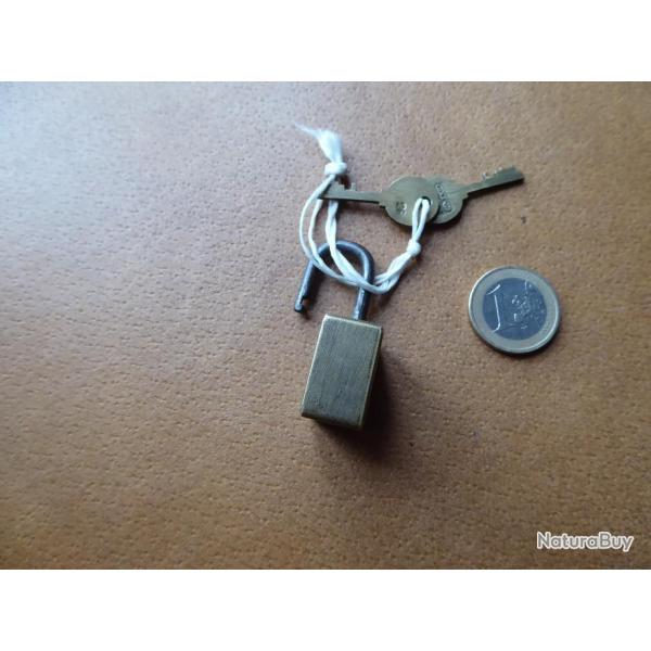 cadenas laiton avec deux cles