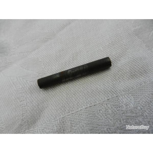 Goupille pour arme.