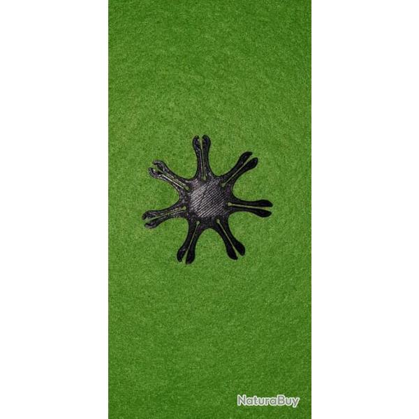 Etoile porte amorces (7) pour le rechargement facilit de rvolvers poudre noire