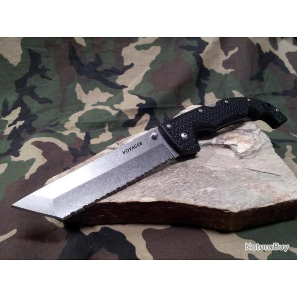 Couteau Cold Steel XL Voyager Tanto Lame Acier AUS-10A Manche Griv-Ex Tri-Ad Lock Clip CS29AXTS