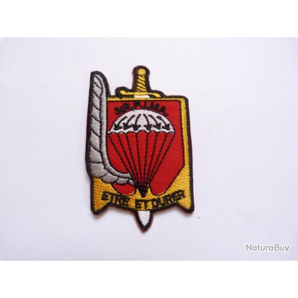 INSIGNE EN TISSU "ETRE ET DURER" DU 3 EME RPIMA