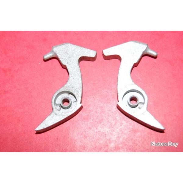 lot de 2 chiens NEUFS + percuteurs GEFAR cal16 PIONNIER VERNEY CARRON -  (4779016a3/b3)