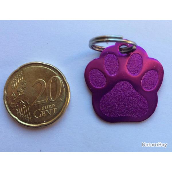 MEDAILLE Grav�e chien violette "patte" petit mod�le gravure, personnalisation offerte