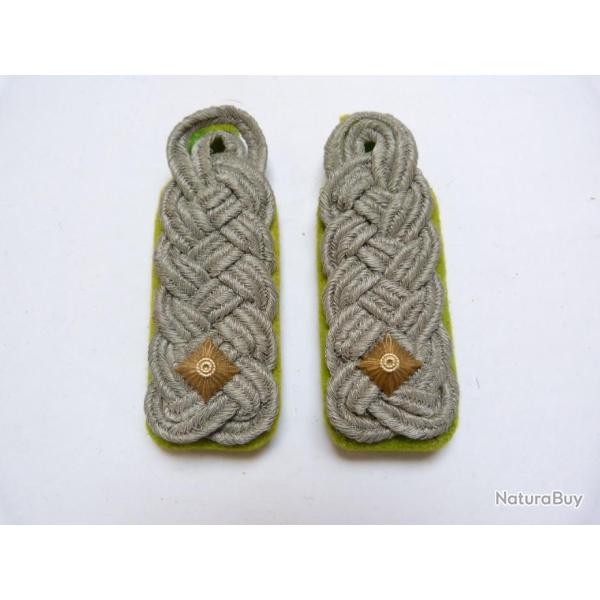 PAIRE DE PATTES DE D'EPAULE DE LIEUTENANT-COLONEL DES PANZERGRENADIER