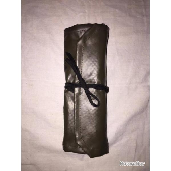 Trousse de nettoyage suisse  occasion  pour cal  7.5    et 30  8x57