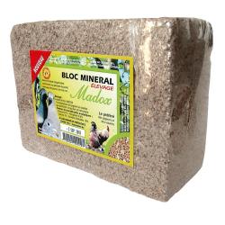 Bloc min&eacute;ral pour volailles 3,5 kg - PERRIN MADOX