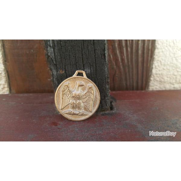M�daillon dor� Aigle Imp�rial  ( 27 mm ) *