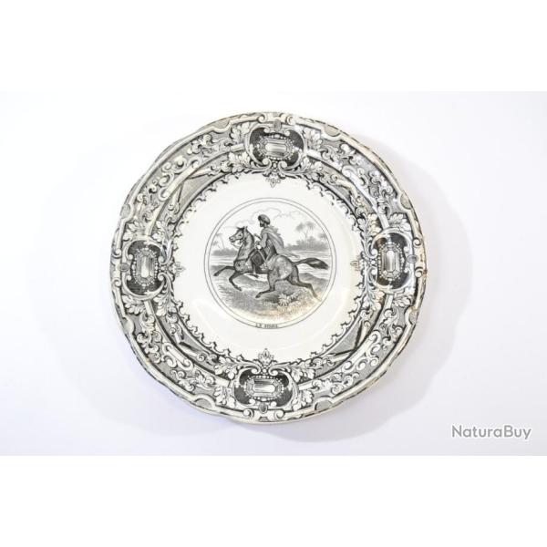 Assiette Longwy LE SPAHIS (� cheval) Arm�e Fran�aise 19e Si�cle
