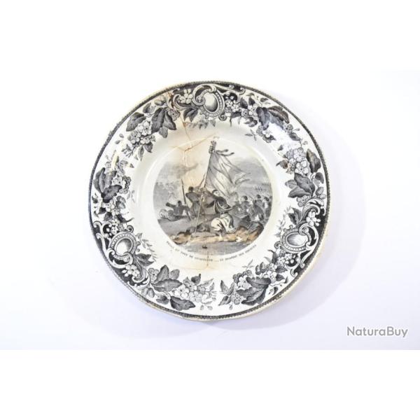 Assiette Creil et Montereau prise du fort de la Guadeloupe, Arm�e Fran�aise 19e Si�cle