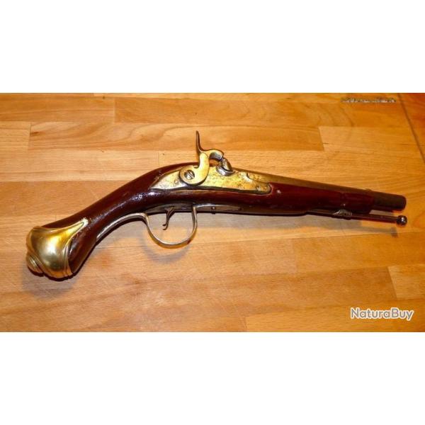 Pistolet  � silex transform� en percussion ('Officier) XIX