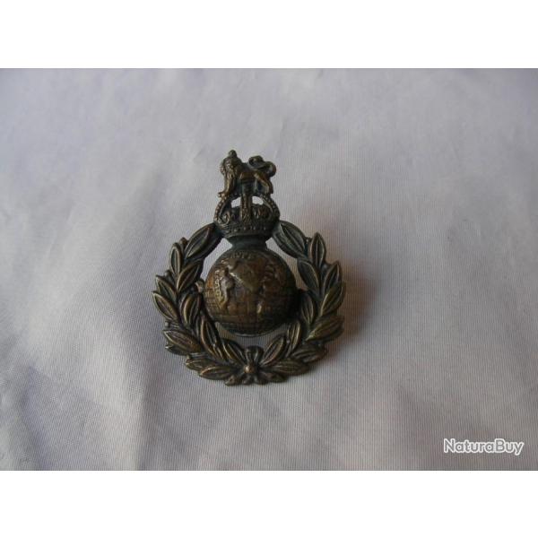 WW2 ANGLETERRE INSIGNE MILITAIRE ANGLAISE DES ROYALE MARINES MUNIE DE MINI BOUSSOLE D'�VASION  RARE