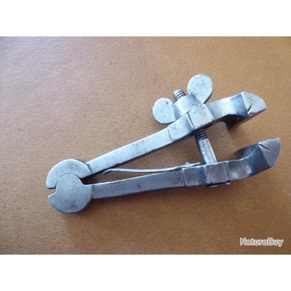 Etau  main, Capacit de serrage : 25 mm, Larg. : des mors 40 mm, Lonueur total 12,5 cm .