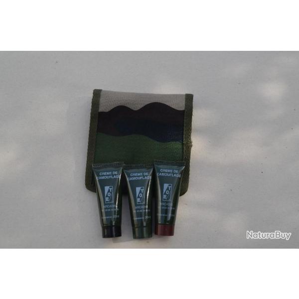 pochette avec tube de camouflage arm�e francaise
