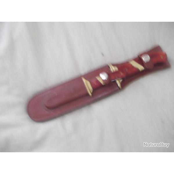 ensemble de deux couteaux de chasse