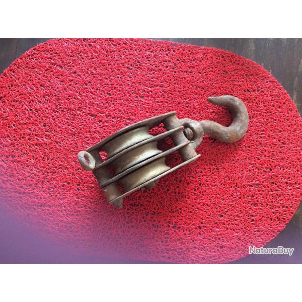 Poulie pour trois cordes