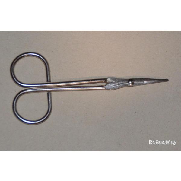 Une paire de ciseaux special pecheur