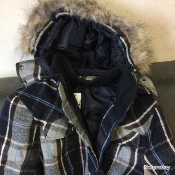 1 blouson BLEU enfant  M . 10 ans . MIXTE. OUTDOOR