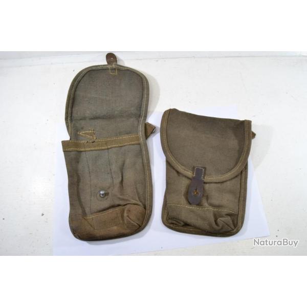 Ensemble de porte chargeurs en toile, � identifier. Pays de l'Est ? WW2 ou apr�s Guerre ?