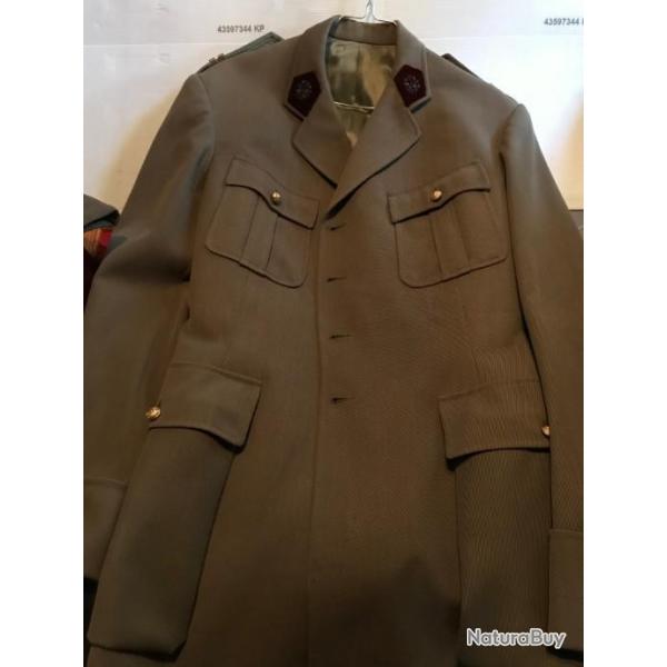 veste d'uniforme, k�pi ,calot de lieutenant m�decin post ww2 fabrication tailleur