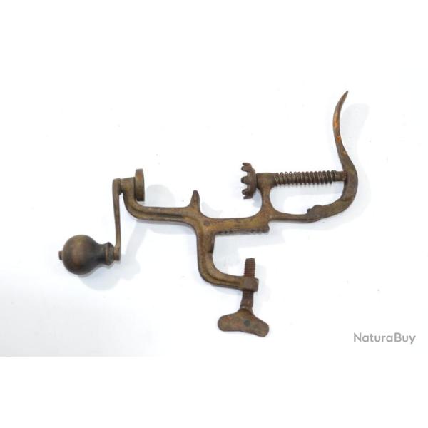 Sertisseur � cartouches calibre 16, fabrication ancienne