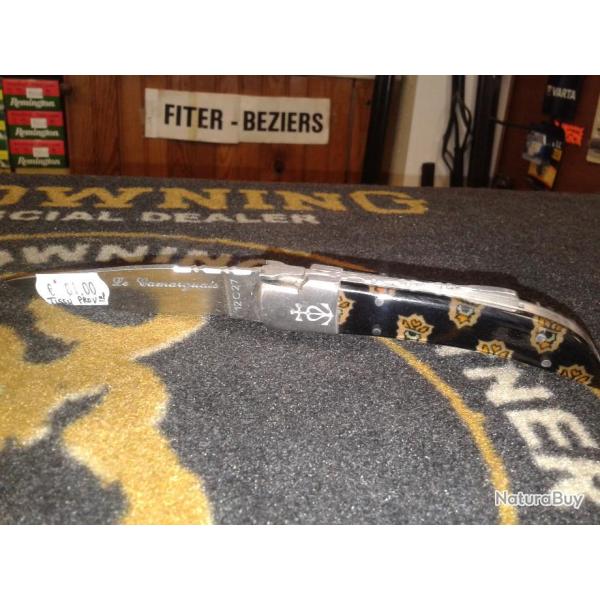 Le Camarguais en manche Plexiglas et Tissu Provencal