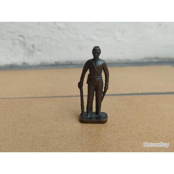FIGURINE KINDER METAL SOLDAT NORDISTA 2  METALLFIGURN