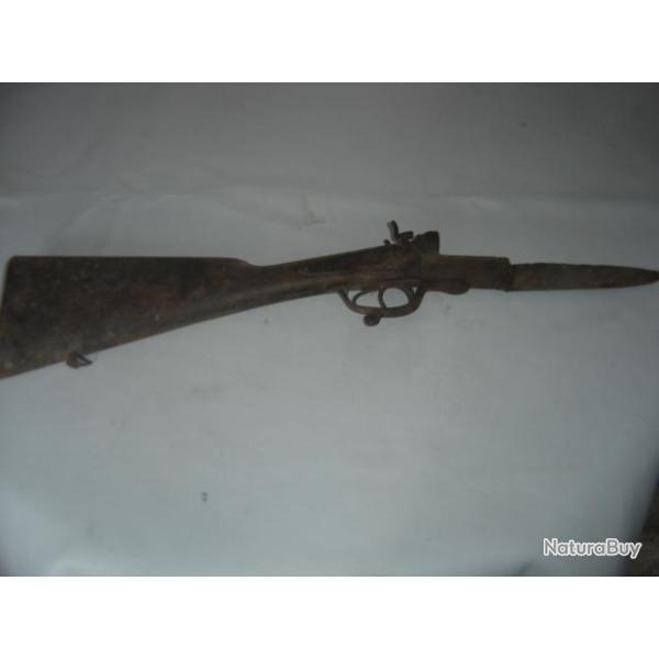 crosse complete avec platines de fusil a  percussion centrale