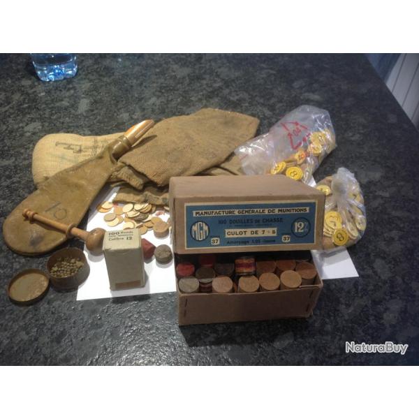 carton bourres calibre 12 mgm rondelles  rondelles et divers sacs ancien de plomb