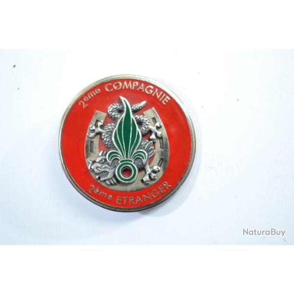 Insigne  2e Rgiment Etranger d Infanterie, 2e Compagnie, sans marquage fabricant. 2 REI 2 compagnie