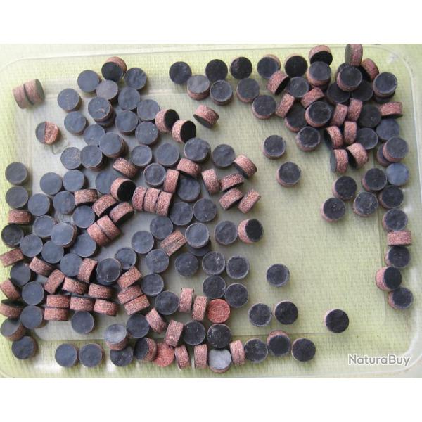 Bourres  li�ge  calibre  12 m/m  ( carabine  de  jardin )  1�re  qualit�  hauteur  5  m/m .