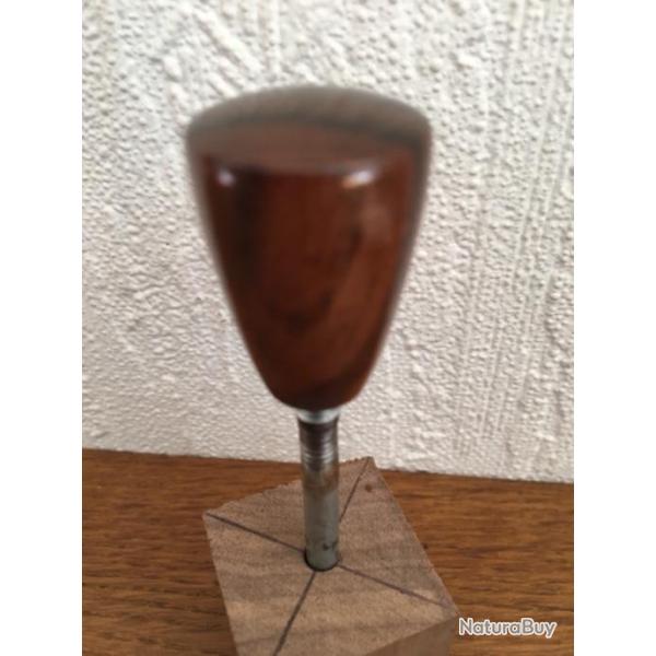 Art. Custom.  Boule de levier d'armement en c�ne. Bois noyer  sur mesure