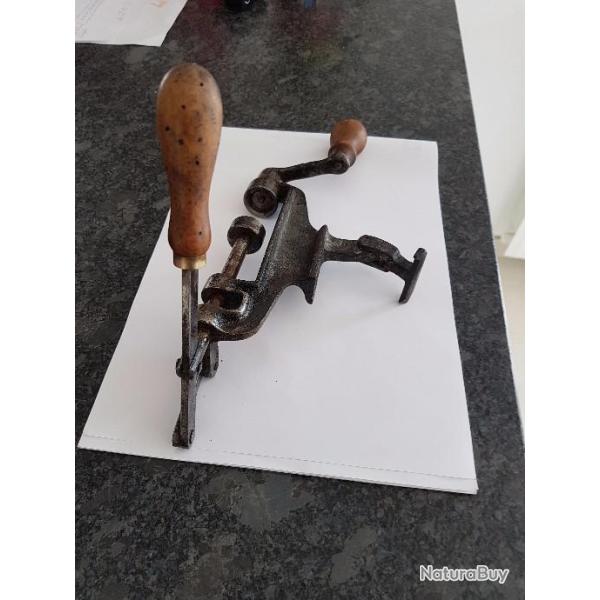 sertisseur calibre 12 a broche a poussoir  attache ressort