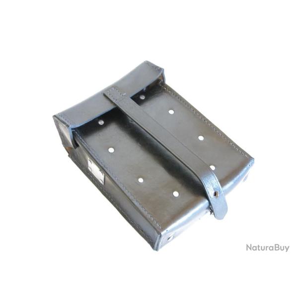 Trousse cuir de mitrailleur Allemand MG 34 /42 repro