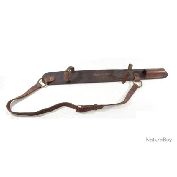 Porte outil portugais Premi�re Guerre Mondiale, pioche ? piquet de cavalerie ? Drapeau ?A identifier