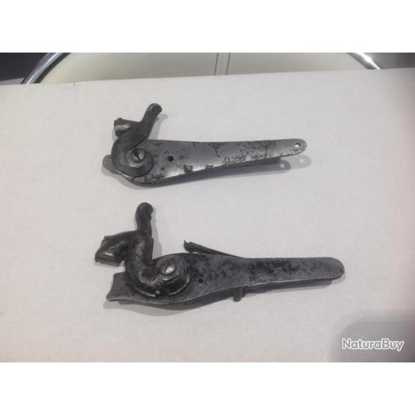 lot   no 1  deux platines fusil complete
