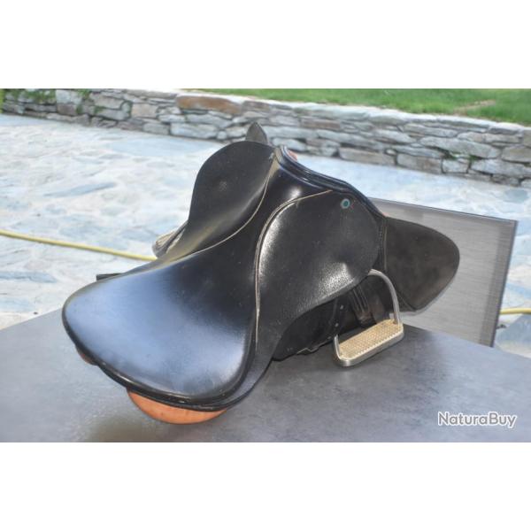 SELLE DE CHEVAL STUBBEN