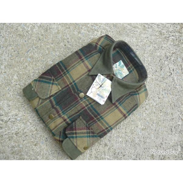 Belle Chemise Chaude AKAH  taillle M / L