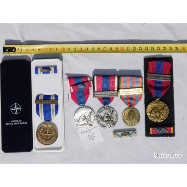 TRES BEL ENSEMBLE 5  MEDAILLES MARINE AERONAUTIQUE NAVALE - AFGHANISTAN + BARETTES + COFFRETS +++