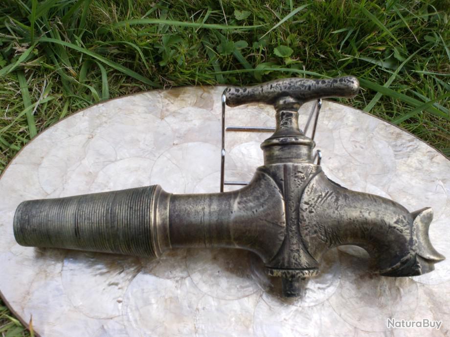 ROBINET TONNEAU EN Bronze Ancien Marque Poincons EUR 15,00