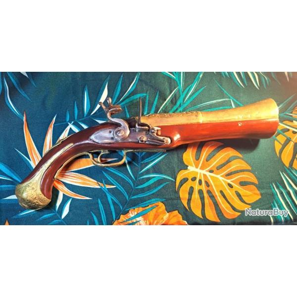 Tromblon  silex , canon en laiton, platine en fonction XIXe---- (livraison par Happy post 16)