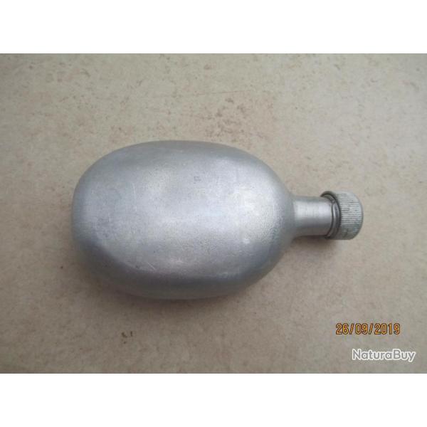 rare petite gourde allemande  ww1 ww2 m�decine ? en alu de 0,15l format flash