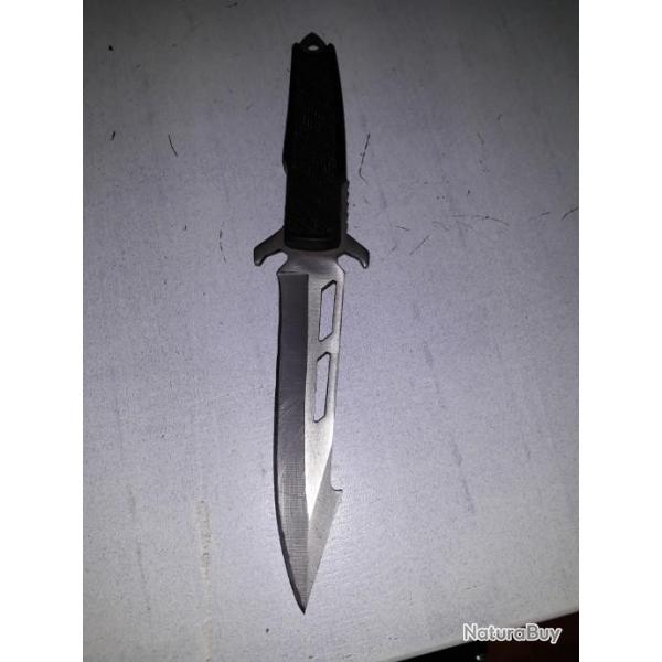 Couteau de chasse / tactique