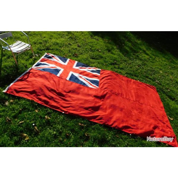 TRES BEAU +  GRAND PAVILLON DRAPEAU ANGLETERRE  = 3  x 1.60 METRES