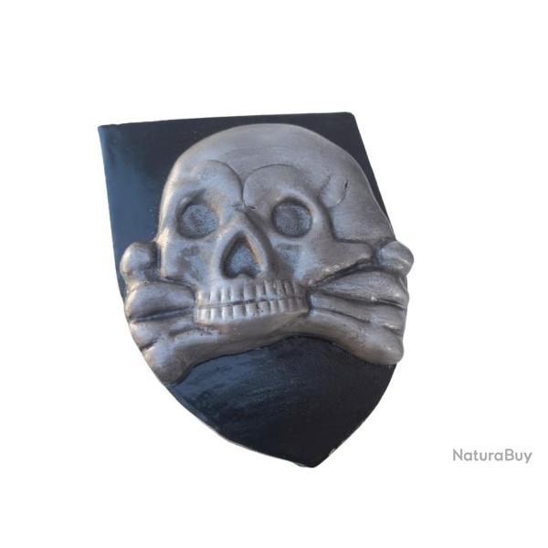 Blason repr�sentant  la t�te de mort des Hussards de la Garde  Empire Allemand 1914-1918