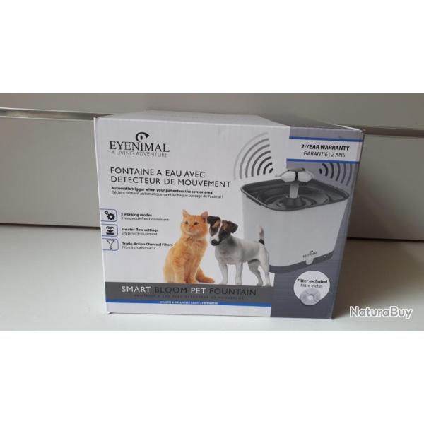 5027  / FONTAINE A  EAU AVEC DETECTEUR DE MOUVEMENT EYENIMAL NEUF
