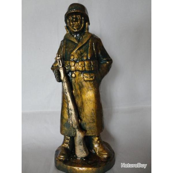 statue de soldat am�ricain en tenue d'hiver
