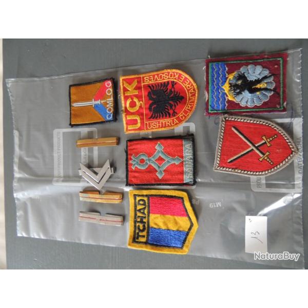 ecusson en lot different n 13