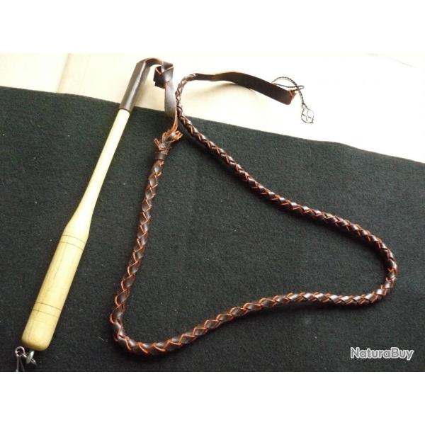 //// FOUET  MANCHE  40 CM...///