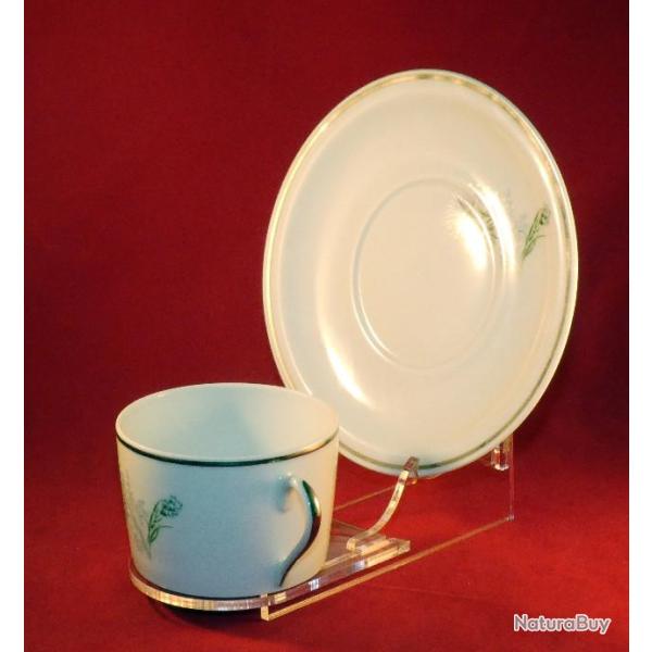 Pr�sentoir plexi pour tasse et soucoupe r�f. PRE15
